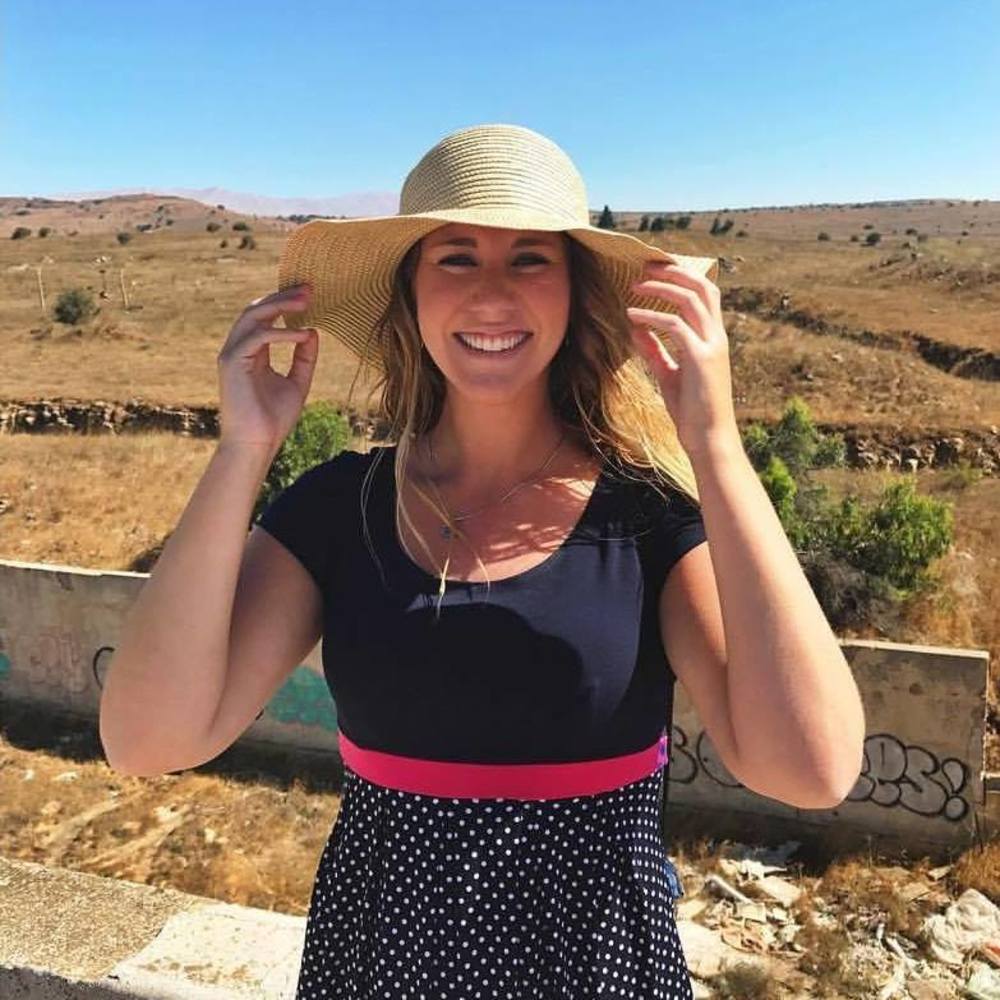 Meet your Posher, Briana